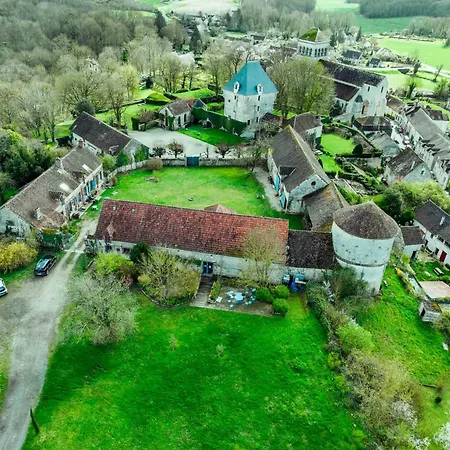 Hébergement de vacances Ferme De La Haute Maison Maison D Hotes *