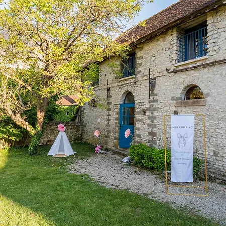 Ferme De La Haute Maison Maison D Hotes Saint-Loup-de-Naud